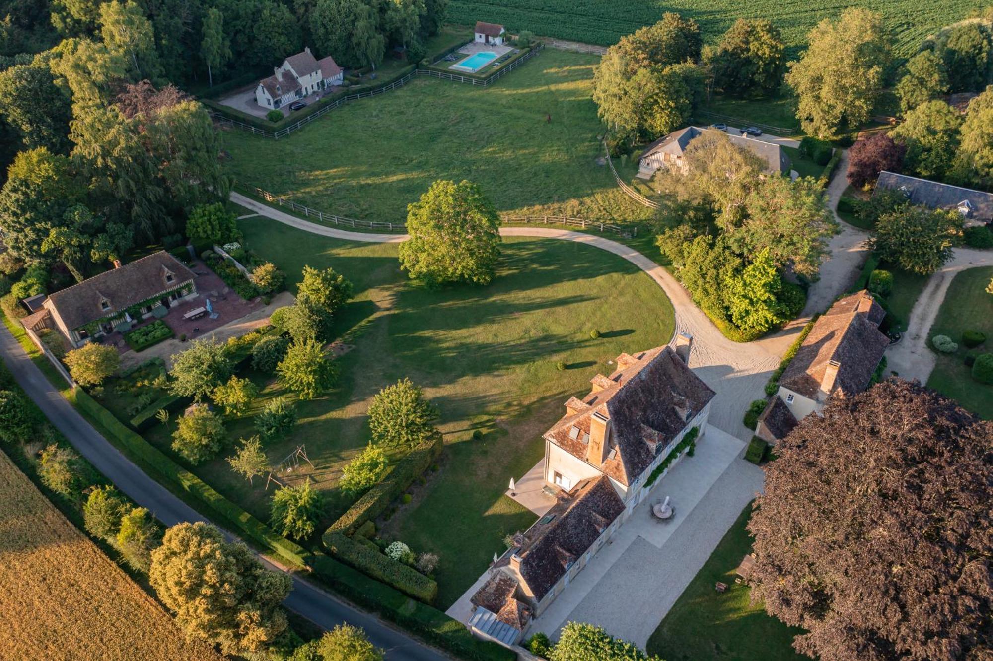 Maison "Jardin Gaillard" Bieville-en-Auge Exterior photo